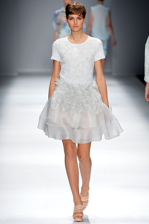 [cacharel-spring-2013-3%255B4%255D.jpg]