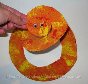 [paper_plate_snake_craft_1%255B2%255D.jpg]