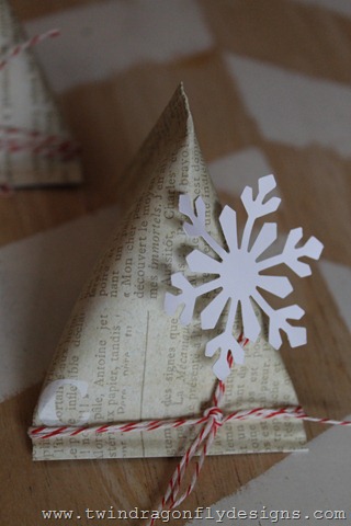 Sour Cream Container Advent Place Setting (1)