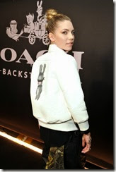 BEVERLY HILLS, CA - DECEMBER 11:  Recording artist Skylar Grey attends Coach Backstage Rodeo Drive on December 11, 2014 in Beverly Hills, California.  (Photo by John Sciulli/Getty Images for Coach)