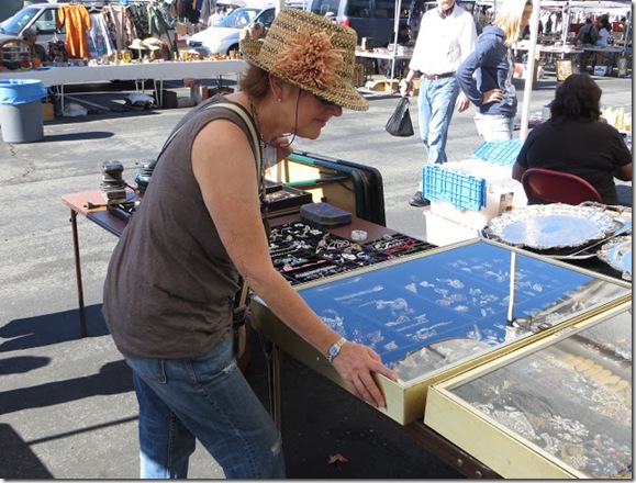 Riki at Flea Market Riki at Flea Market