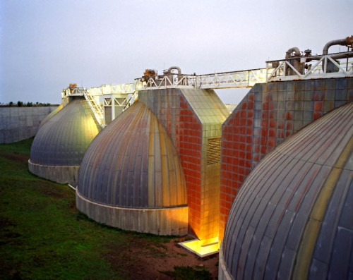 San Francisco's Oceanside Wastewater Treatment Plant, sludge digesters. Paul Cockrell / wp.cwea.org