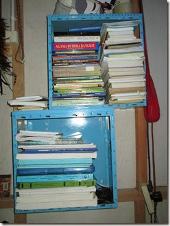 rak buku rak buku