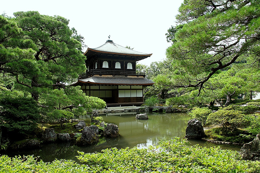[46.-Gloria-Ishizaka---Ginkakuji---Ky.jpg]