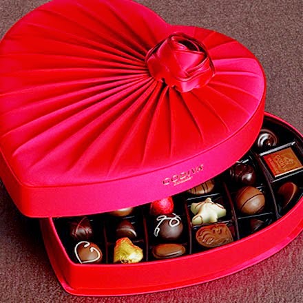 [heart_shaped_box_chocolate%255B8%255D.jpg]