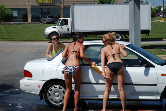 [best-bikini-car-wash-4%255B2%255D.jpg]