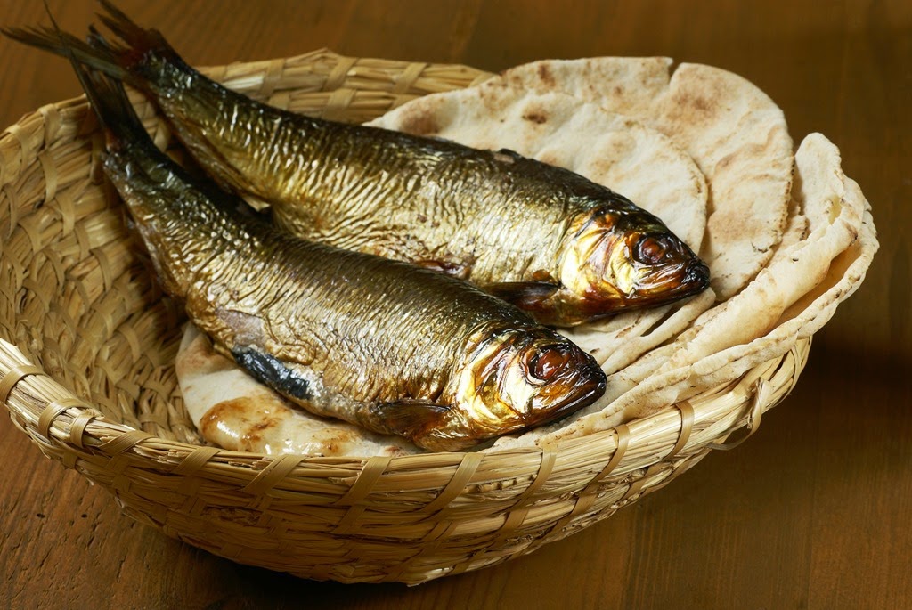[loaves-and-fishes5.jpg]