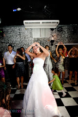 Fotos do evento Casamento Carolina e Maurício. Foto numero 106 do estudio L&D Producoes, do Rio de Janeiro, RJ. Andressa Lima e equipe fazem fotos de casamento (fotografias de casamentos), fotos de making-of (making of de noiva), fotos de eventos sociais, fotos de casal (ensaios fotograficos de e-session), videos de casamento (filmagem de casamentos), videos de making-of e videos de eventos sociais. Fotojornalismo e videojornalismo no Rio de Janeiro, RJ. fotos casamento rio de janeiro fotografias casal rj foto eventos noiva ensaio fotografico galeria noivas fotografo evento casar retrato fotografía modelos casamentos fotografos decoraçao books fotógrafo decoração noivinhos