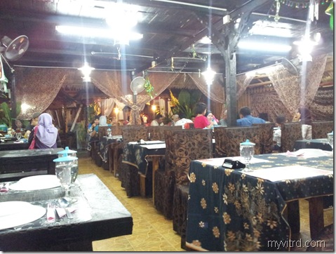 Ruangan Menjamu selera