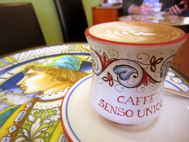 [Caffe-Senso-Unico4.jpg]