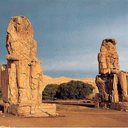62 - Colosos de Memnon del templo de Amenofis III en Tebas