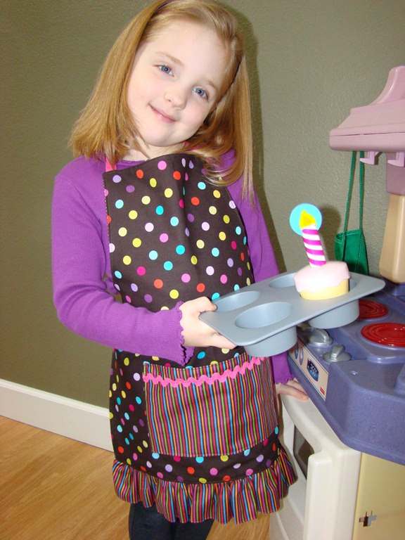 [apron2%255B4%255D.jpg]