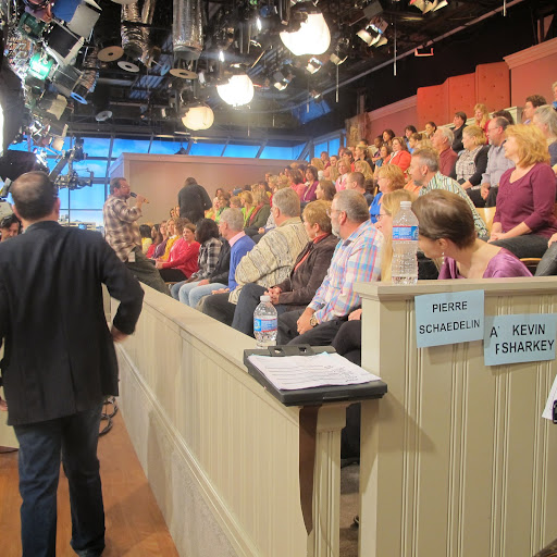 Joey had everyone in fits of giggles between takes; he roamed the audience, handing out freebies and keeping spirits high.