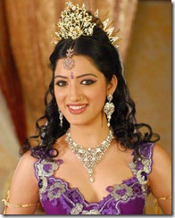 Actress Richa Panai in Yamudiki Mogudu Telugu Movie Stills