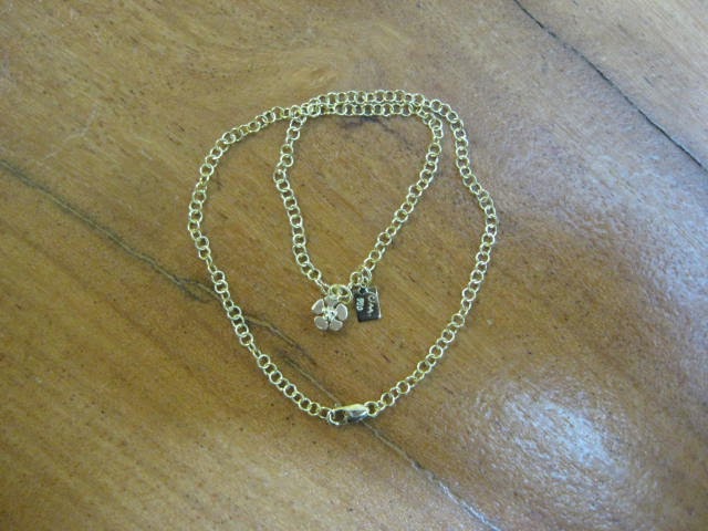 Florzinha Fotos de Pulseiras/Tornozeleiras. Foto numero 6700 da designer de joias de Patricia Madeira, de Brasilia, DF, que cria colecoes de joias, aneis, brincos, pingentes, braceletes e outras joias de vanguarda.