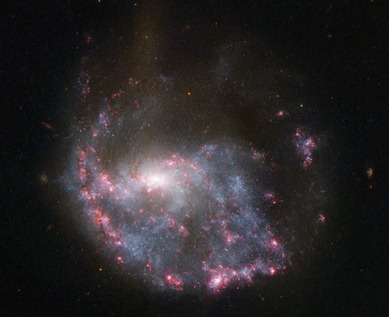 galáxia NGC 922 no visível