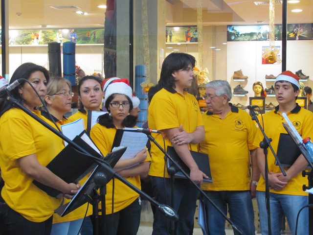 [CORO%2520UNAP%252CCORO%2520VOCES%2520BLANCAS%2520Y%2520CORO%2520JUVENIL%2520%252835%2529%255B2%255D.jpg]