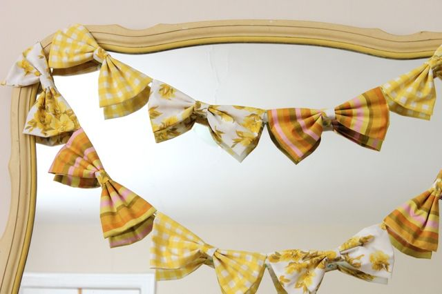 [bow%2520garland%2520from%2520smile%2520and%2520wave%255B3%255D.png]