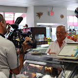 Andrew Zimmern from Bizarre Foods - 27_b.jpg