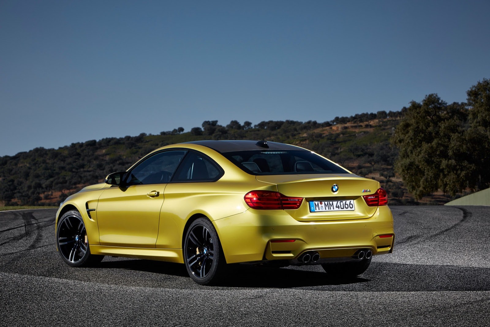 [New-BMW-M4-Coupe-20%255B2%255D.jpg]