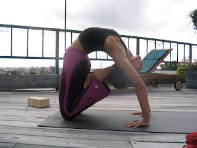 Kapotasana (variation): dove or pigeon