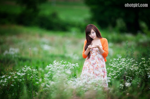 Ryu Ji Hye – Flower Dresses