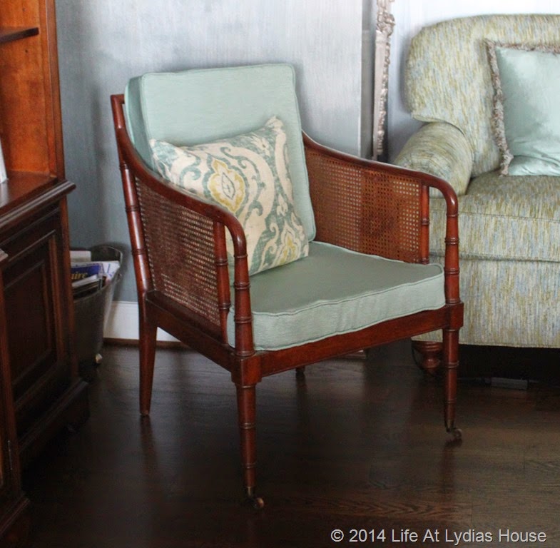 [new%2520home%2520for%2520old%2520chair%2520with%2520cane%2520replaced%255B13%255D.jpg]