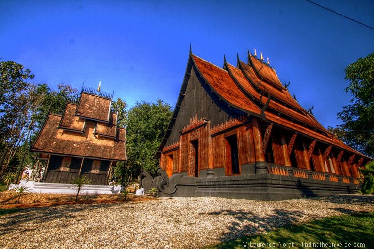Black temple Chiang Rai Main building front and small building