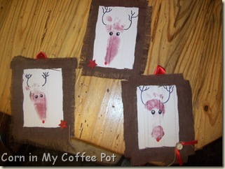 Reindeer Feet print crafts 002 Reindeer Feet print crafts 002