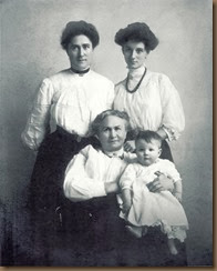 1907-MILNE_Florence nee BOWDEN with her mother Florence HUNTER_grandmother Susan BOGGS & daughter Dorothy MILNE_restored photo