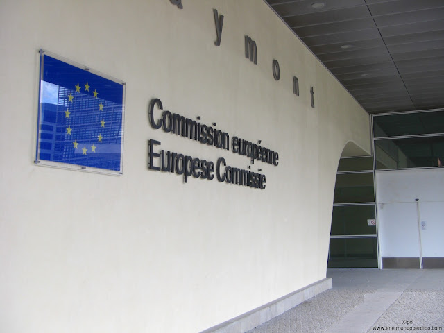 puerta-comision-europea-bruselas.JPG