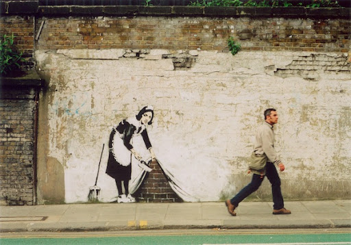 banksyillusion2 18 Great Graffiti Illusions