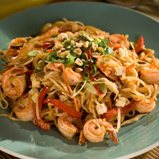 Shrimp and Vegetable Pad Thai