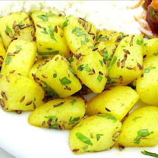 Indian Cumin Potatoes ( Jeera Aloo )