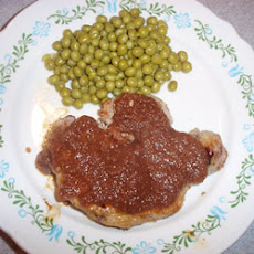 Pork Chops with Pear Sauce