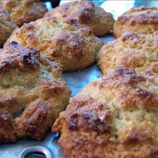 Sour Cream Apple Muffins