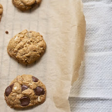 Flourless Peanut Butter-Chocolate Chip Cookies