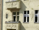 Fassadenkunst - Ornamente an Balkonen
