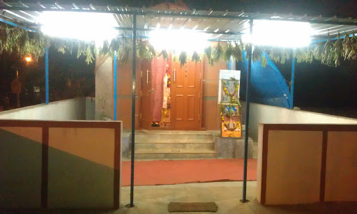 Temple Outside Post Office