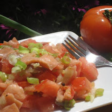 Salted Salmon and Tomato Salad With Onions (Aka Lomi Lomi Salmon