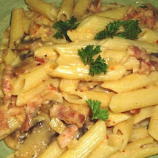Quick and Easy Creamy Bacon-Mushroom Pasta Skillet