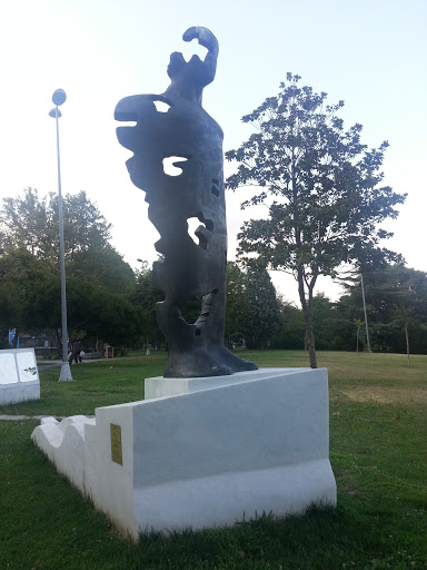 Piri Reis Anıtı