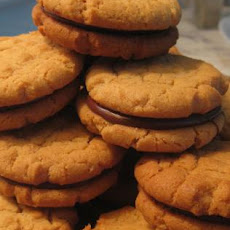 Fudge-Filled Peanut Butter Cookies