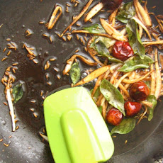 Pakistani-style White Lentils with a Sizzling Oil Garnish