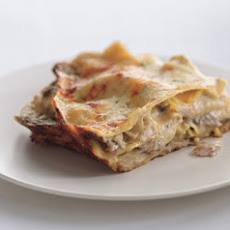 Cheesy Chicken and Mushroom Lasagne
