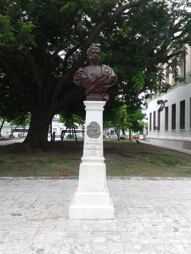Monumento A Ciriaco Vazquez