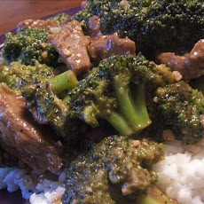 Stir Fried Beef and Broccoli in Oyster Sauce