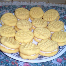 Custard Cream Cookies