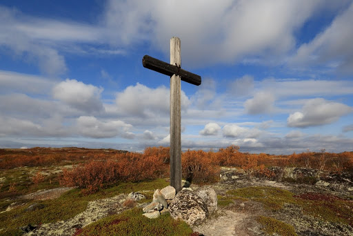 Worship Cross in Tundra