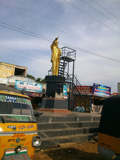  Dr. B R Amedkar Statue